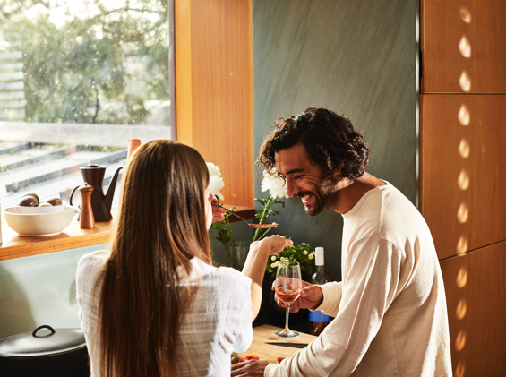 Tasting wine and food